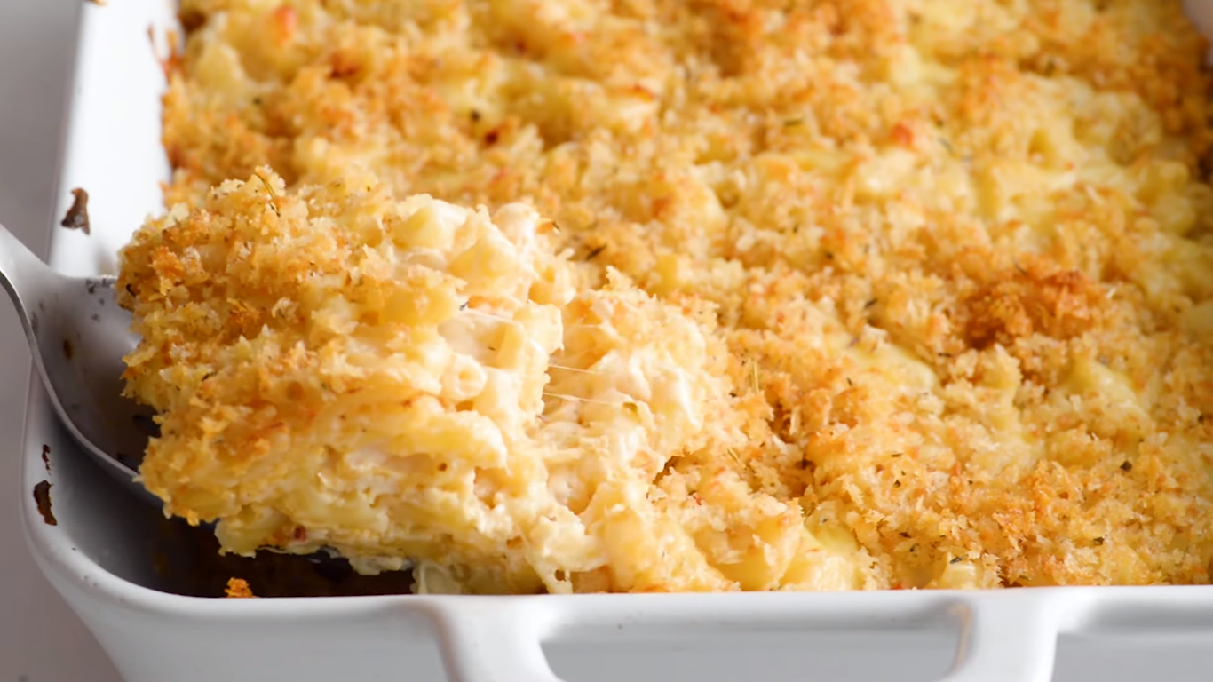 OLD FASHIONED BAKED MACARONI AND CHEESE